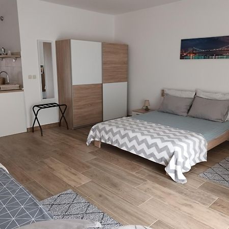 Studio Apartman Dori Πούλα Εξωτερικό φωτογραφία